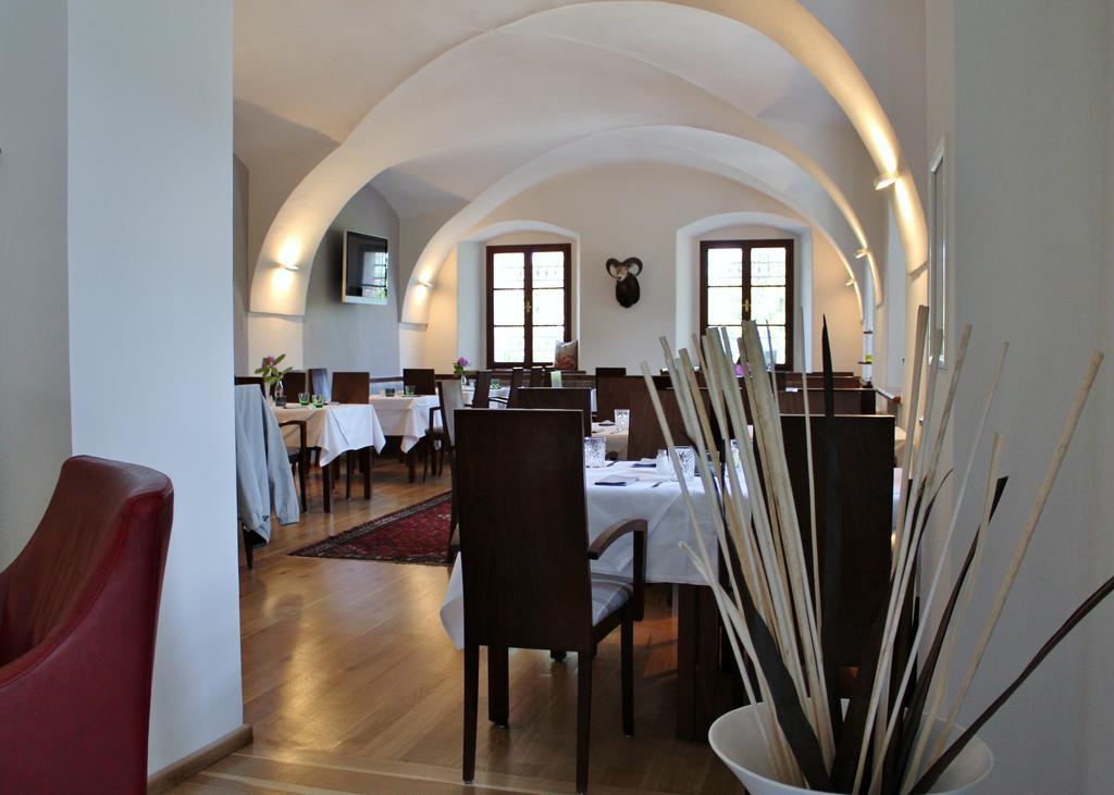 Suiten Schloss Finkenstein Godersdorf Bagian luar foto