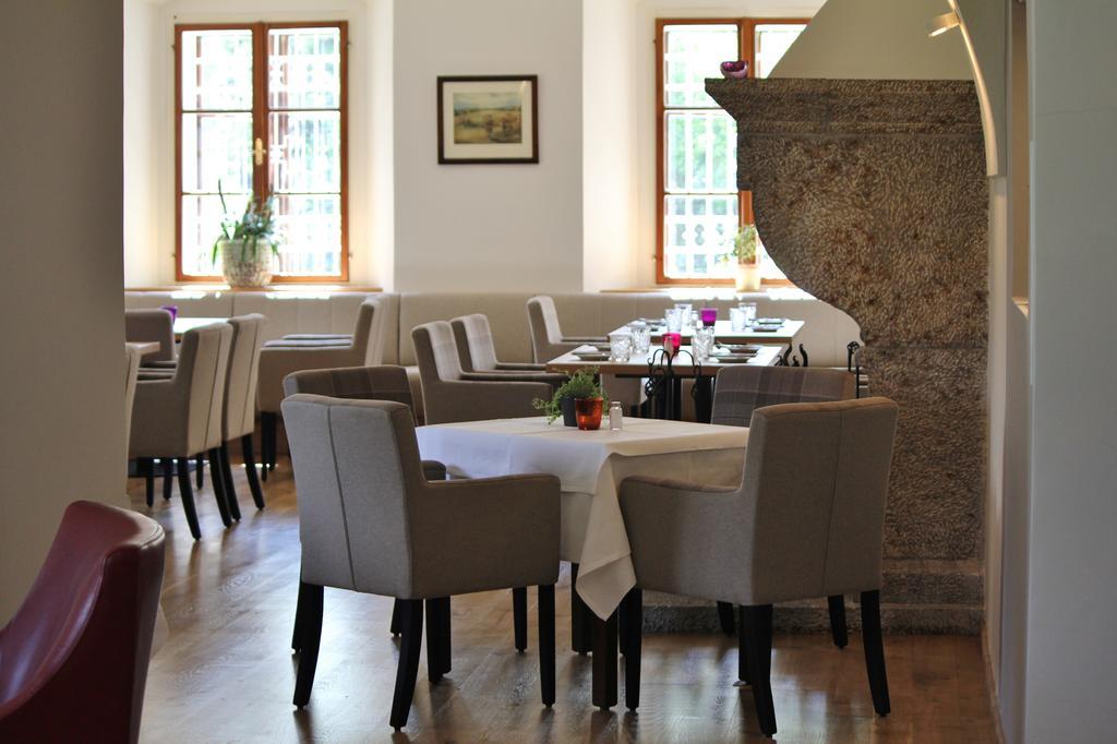 Suiten Schloss Finkenstein Godersdorf Bagian luar foto